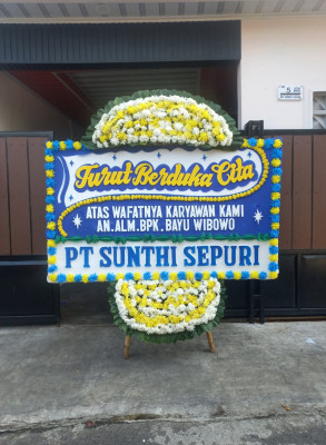 Papan Bunga Duka di Kampung Kelor