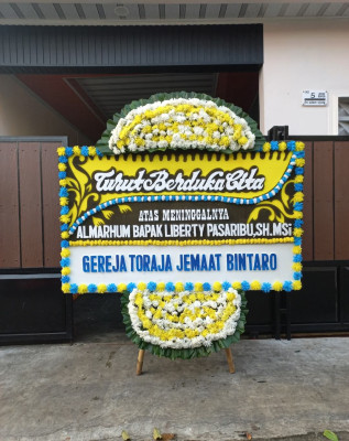 Papan Bunga Duka di Kampung Kelor