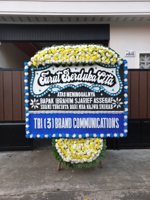 Papan Bunga Duka di Kampung Kelor